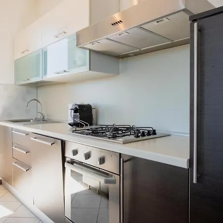 Apartment By The Lake - Centro Storico Desenzano del Garda
