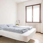 By The Lake - Centro Storico Appartement *