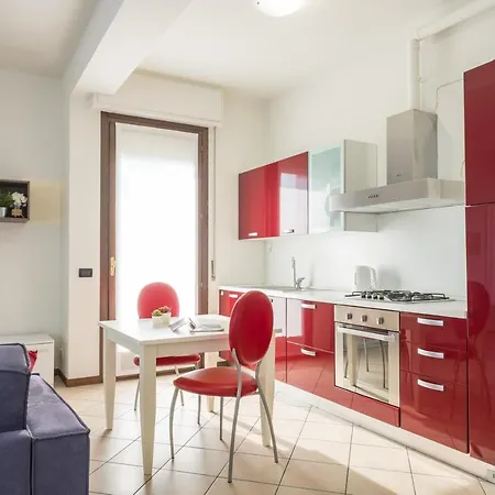 Apartament By The Lake - Centro Storico *